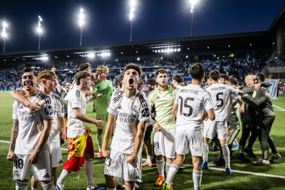 Celebración de la Champions por parte del Real Madrid juvenil.