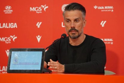 Rubén de la Barrera está seguro de que la Cultural va a hacer un gran partido ante el Mirandés.