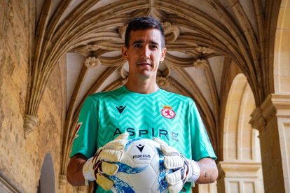 Édgar Badía, portero de la Cultural Leonesa.