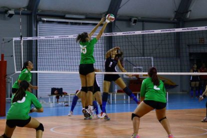 El torneo contará con los equipos de Veteranos Aule de Léon, Máster
Valladolid y C.V. Alcalá Master Voley.