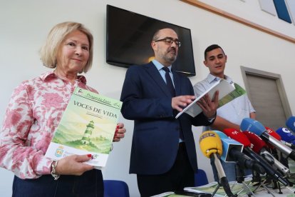 Mari Crespo, Marco Morala y Abraham González ayer en la presentación.