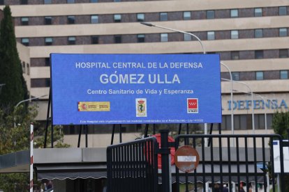 Imagen del acceso principal del Hospital Central de la Defensa Gómez Ulla, este miércoles. EFE/Rodrigo Jiménez.