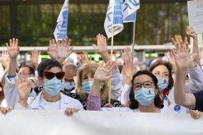 La Asociación Nacional de Pacientes pide "paralizar la huelga de médicos por los perjuicios sufridos" por los usuarios.