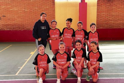 Formación del equipo Leonés San Isidoro del Grupo B.