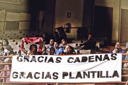 MANOLO CADENAS 
ENTRENADOR DE BALONMANO