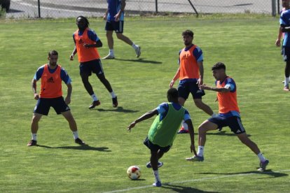 La Deportiva afronta el play off con la ilusión de un equipo que hace 5 meses pensaba en los puntos necesarios para no descender.