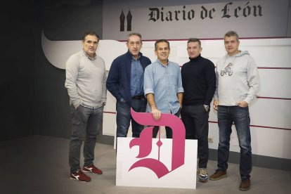Óscar Díez, Juan Simón, Fraguas, Pérez y Raúl Castro.