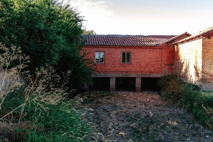 Uno de los molinos de la zona del Órbigo que se ha quedado sin agua.