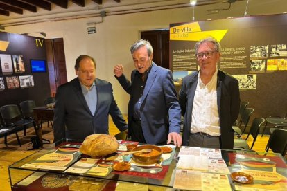 Un momento de la presentación este lunes de las jornadas de las ancas de rana.