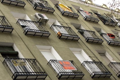Pisos en venta en una barrio de Madrid.