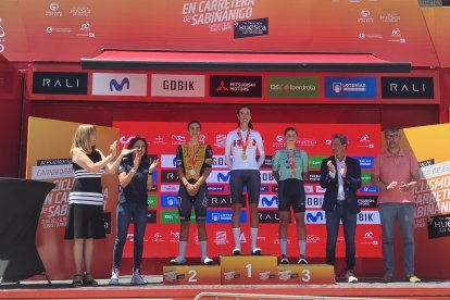 Sandra Alonso se proclama campeona de España Élite en contrarreloj y ruta.