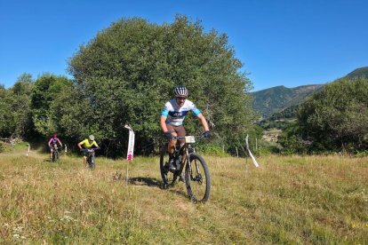 Un momento de la BTT Valle de Laciana Treitoirada.