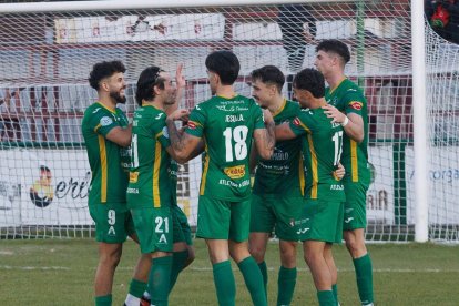 Los jugadores del Astorga celebran un gol la pasada Liga.