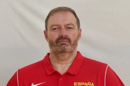 Gil estará con la selección U14 en Íscar en el mes de agosto.