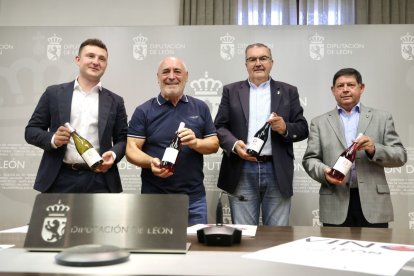 Ángel Pérez, Rafa Blanco, Roberto Aller y Pepe Jiménez presentaron la feria.