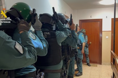 Cae una red que blanqueó más de cuatro millones de euros procedentes de estafas enviando el dinero a Nigeria.