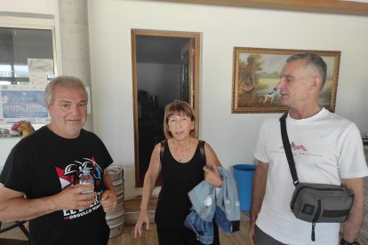 La procuradora Mabel Fernández visita Rodanillo para conocer sus pinturas