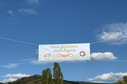 Cartel anunciador de la nueva feria ganadera.