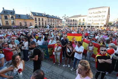 Ponferrada se concentra en solidaridad con Ceuta