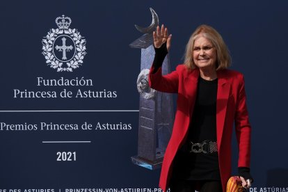 Imagen de 2021 de la periodista y escritora estadounidense Gloria Steinem. EFE/Paco Paredes.