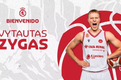 Vytautas Zygas ya posa con la camiseta blanca.