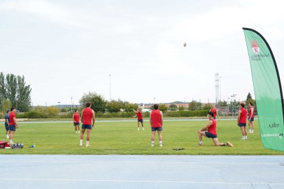 Las instalaciones deportivas de la Universidad de León en el Campus de Vegazana han acogido la concentración de la selección española absoluta de Rugby 7.