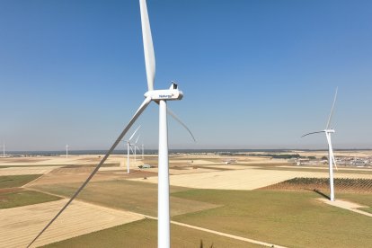 Naturgy pone en marcha el parque eólico Torozos II en Valladolid, tras una inversión de más de 39 millones de euros.