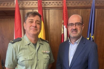 El alcalde de Ponferrada Marco Morala junto al teniente adjunto Martín Garretas.