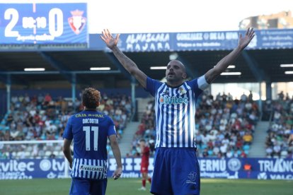 Partido en el que Yuri logró su último doblete con la Deportiva hace casi tres años.