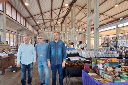 Apertura de la II Feria de Antigüedades de Ponferrada.