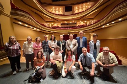 Participantes en el congreso de teatros y cines.