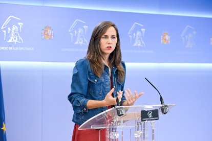 La secretaria general de Podemos, Ione Belarra, durante una rueda de prensa, en el Congreso de los Diputados, a 29 de septiembre de 2026, en Madrid (España).