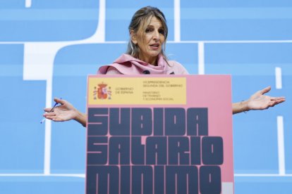 Yolanda Díaz, durante la rueda de prensa que ofreció ayer.