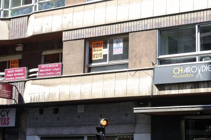 Alquilar un piso en León requiere un esfuerzo titánico por la escasez y el elevado precio.