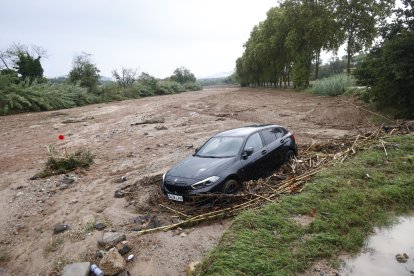 Aspecto de las inmediaciones de la Ronda Sur de Granollers (Barcelona) el pasado día 5 a causa de las precipitaciones torrenciales que dejaron hasta 90 litros por metro cuadrado en una hora. EFE/Quique García.