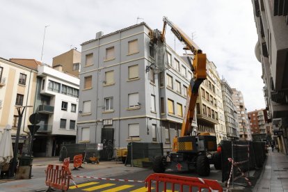 Junta y Ayuntamiento cooperan en materia de vivienda.