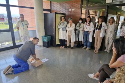 Un momento de las actividades desarrolladas en el Hospital El Bierzo.