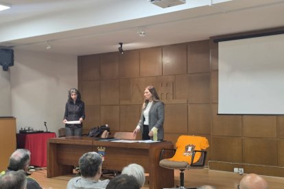 Un momento de la charlña ofrecida por Elena Bailez.