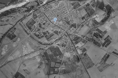 Mansilla de las Mulas en una imagen histórica consultada en la Fototeca Digital del CNIG.