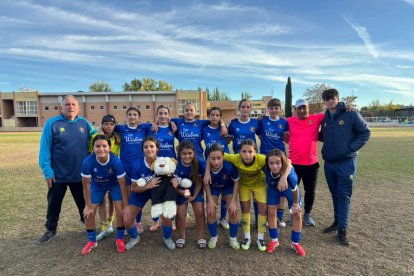Equipo del Atlético Trobajo infantil A que jugó en Zamora.
