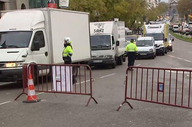 Despliegue policial en Madrid para proteger las cabalgatas de Reyes.