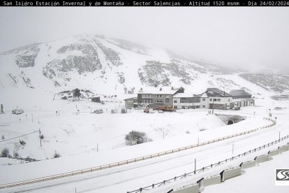 San Isidro sigue afectado por el temporal de frío y nieve.