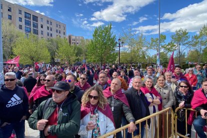 Manifestación en León como respuesta a los actos de la Junta por Villalar en la capital leonesa.