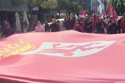 Manifestación en León como respuesta a los actos de la Junta por Villalar en la capital leonesa.