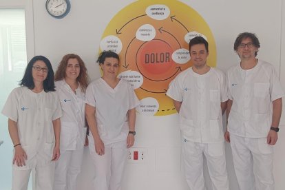 Parte del equipo multidisciplinar formado para llevar la unidad de afrontamiento del dolor crónico a Astorga.