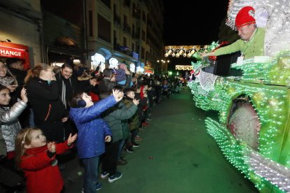 Cabalgata de Papa Noel en León. RAMIRO