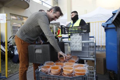Una sopa caliente siempre está lista para los que llegan. RAMIRO