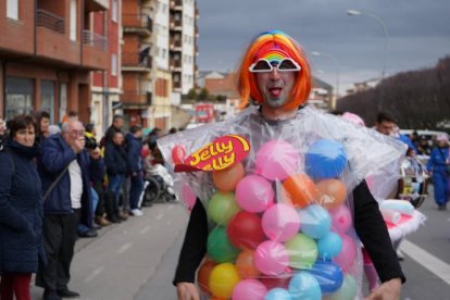 Gran desfile del sábado de Piñata en Astorga. J. NOTARIO