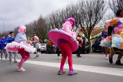 Gran desfile del sábado de Piñata en Astorga. J. NOTARIO