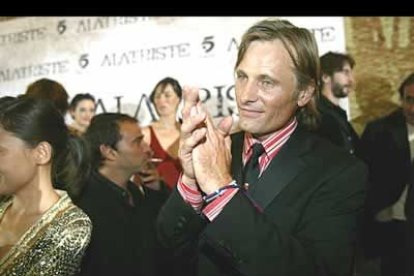 El actor principal se mostraba muy emocionado con tantas muestras de cariño demostradas hacia él y por la buena acogida que la película está teniendo entre el público.